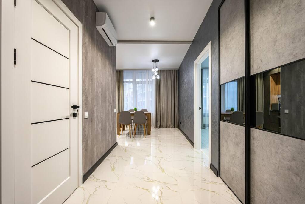 Новейшая Квартира Возле Моря Odessa Exterior foto